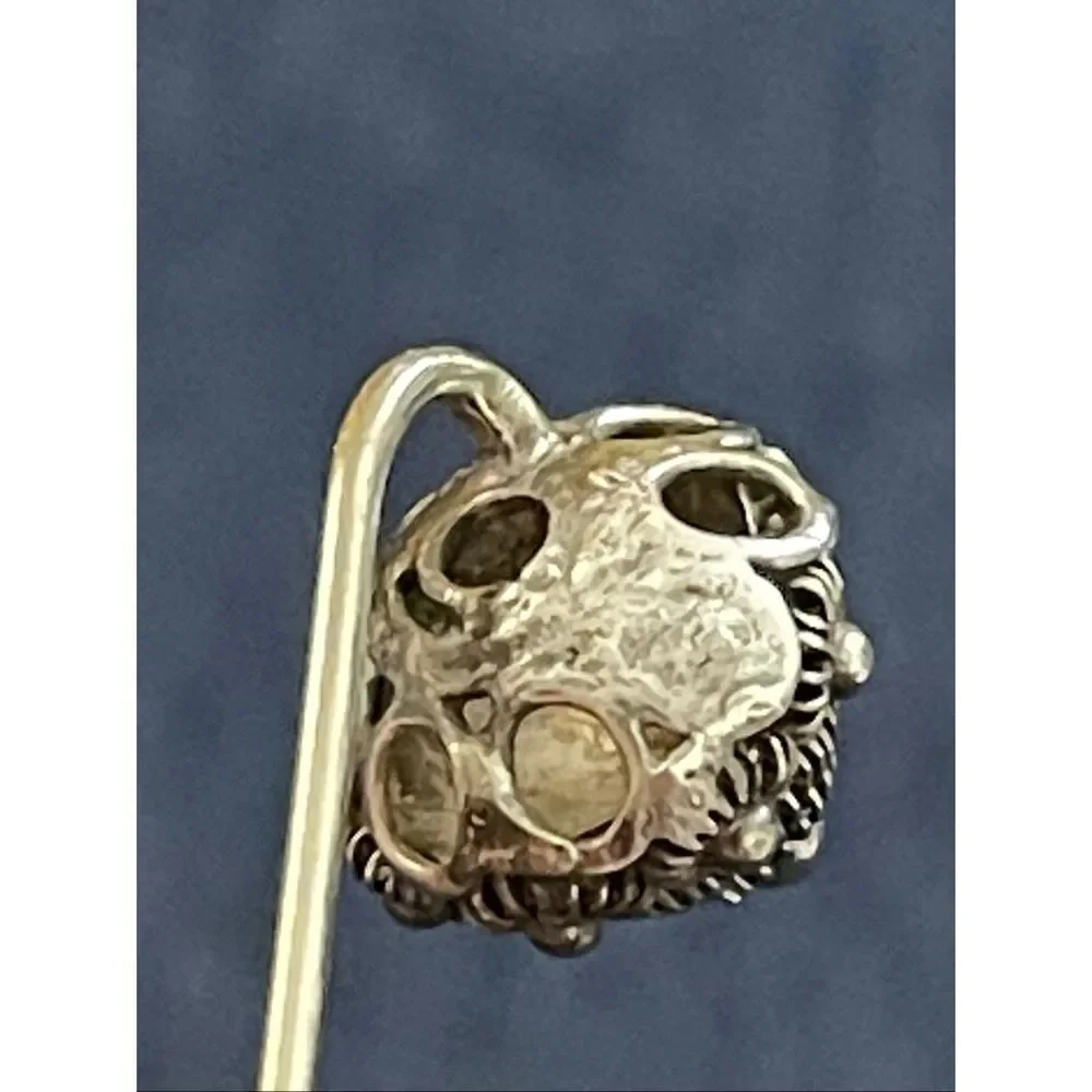 Vintage Dutch Zeeuwse Silver Wirework & Filigree Dome Hat Pin